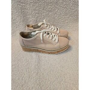 Dolce Vita Telah Sneakers. Women's Size 8.5 Spring Summer